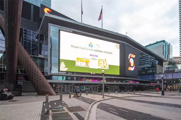 Toronto C01, ON M5J 0A7,65 Bremner BLVD #1404