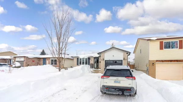 Barrie, ON L4M 5S4,46 HICKLING TRL