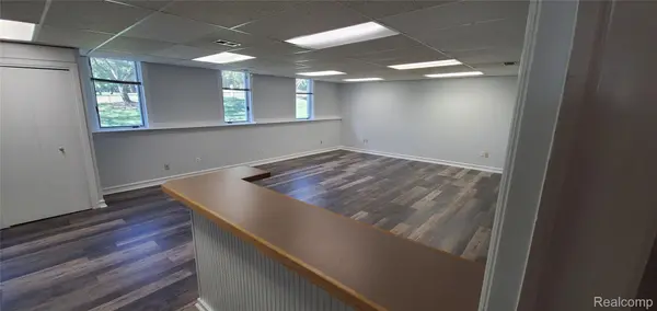 2490 WALTON BLVD #100, Rochester Hills, MI 48309