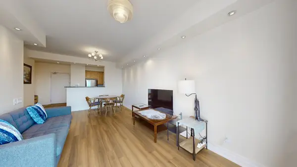 61 Town Centre CT #PH01, Toronto E09, ON M1P 5C5