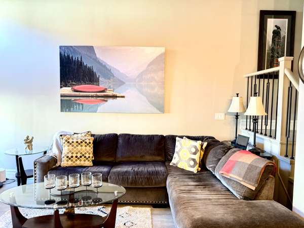 21 Lett AVE, Collingwood, ON L9Y 0Z5