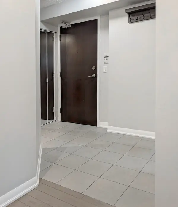 Toronto W08, ON M9C 0A4,215 Sherway Gardens RD #707