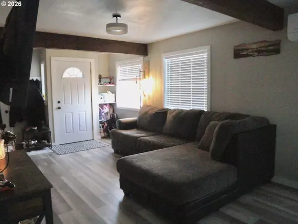 John Day, OR 97845,518 SE 2ND AVE