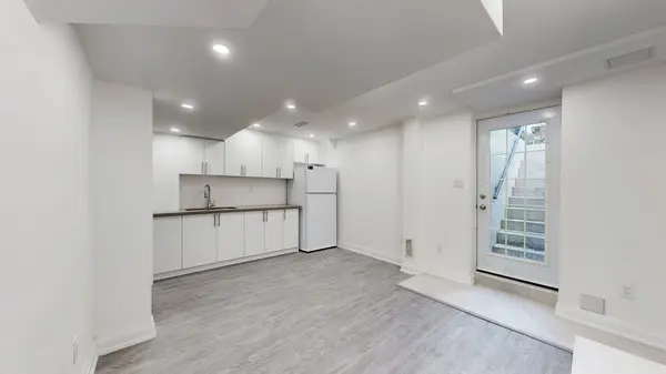 33 Native LNDG #BSMT, Brampton, ON L6X 5B1