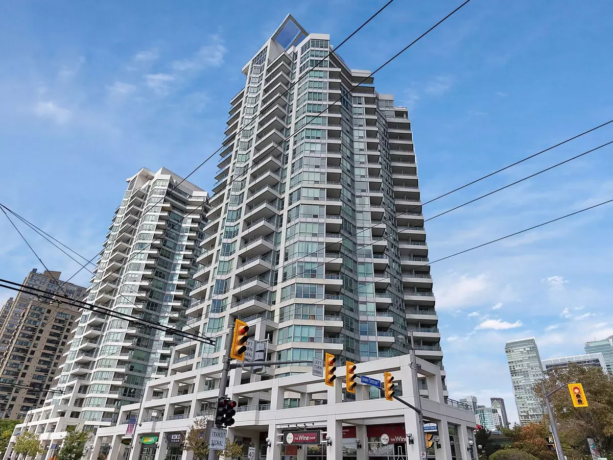 Toronto, ON M5J 2X1,228 Queens Quay W #1101