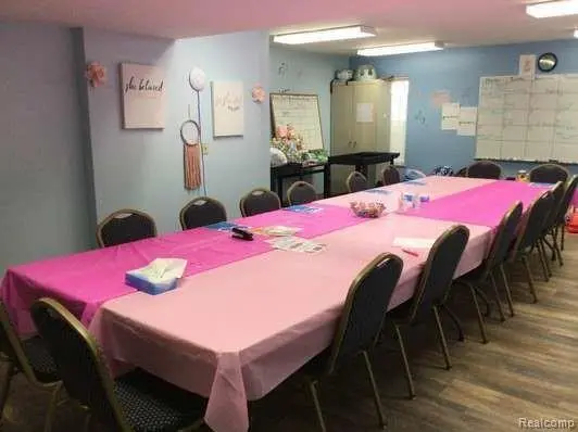 575 Louisa ST, Flint, MI 48503