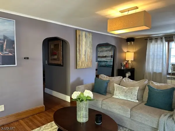 123 E 6Th Ave, Roselle Boro, NJ 07203