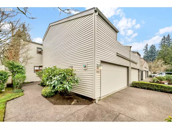 Eugene, OR 97401,2036 EASTWOOD LN