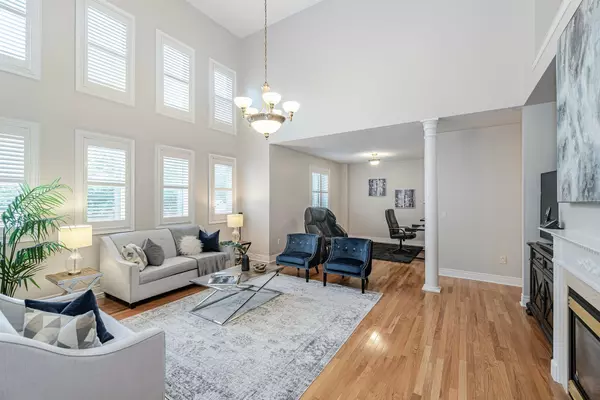 Brampton, ON L6Y 5K7,32 Radial ST