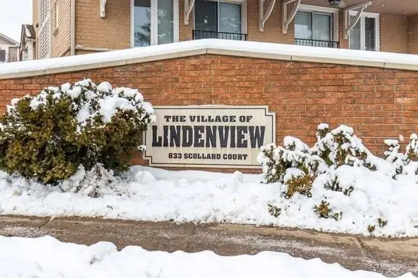 833 Scollard CT #81, Mississauga, ON L5V 2B4