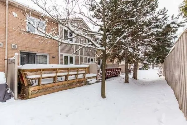 833 Scollard CT #81, Mississauga, ON L5V 2B4