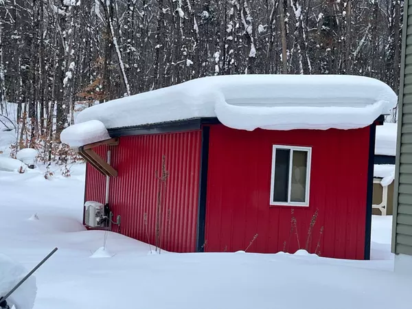 Huntsville, ON P1H 2J3,2406 South Portage RD