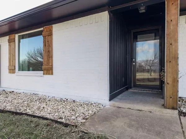 Abbott, TX 76621,411 N Willie Nelson Road