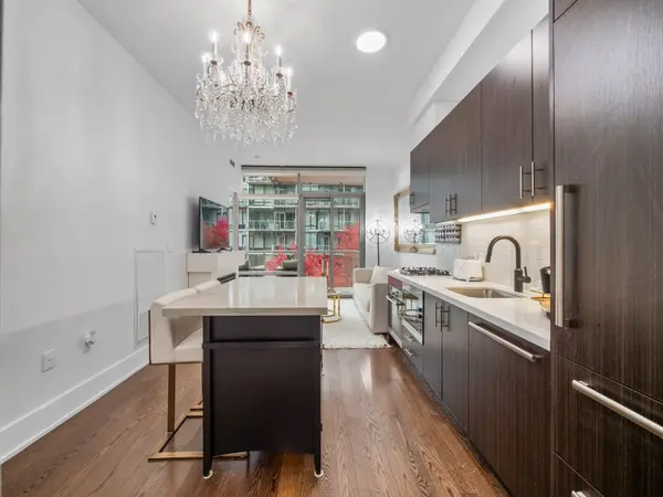 39 Queens Quay E #525, Toronto C08, ON M5E 0A5