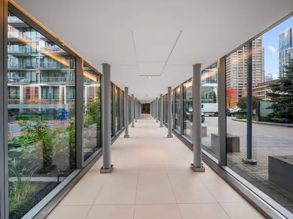 39 Queens Quay E #525, Toronto C08, ON M5E 0A5