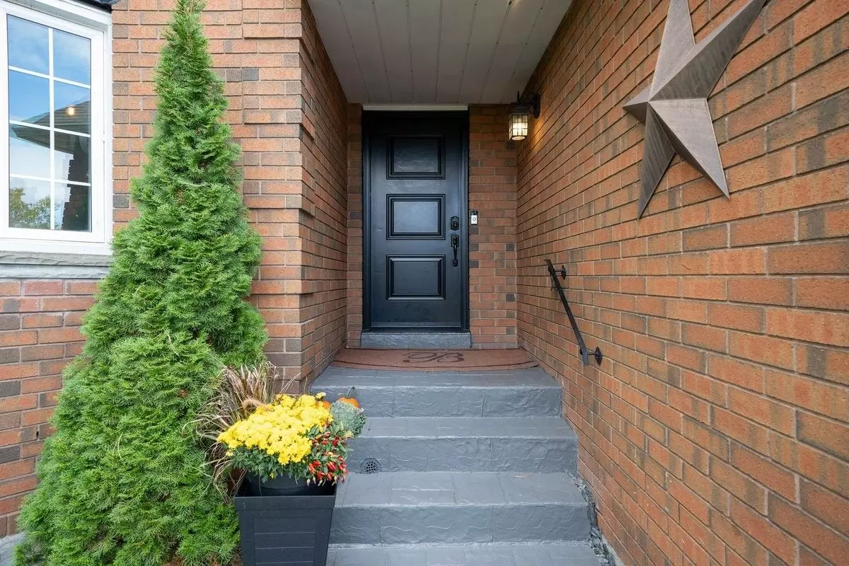 Caledon, ON L7E 1H9,104 Taylorwood AVE