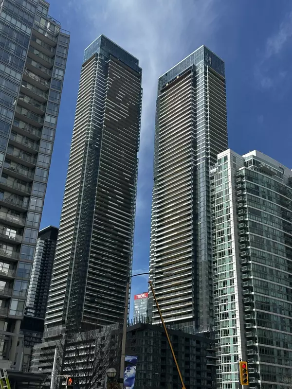 3 Concord Cityplace WAY #3215, Toronto, ON M5V 0X4