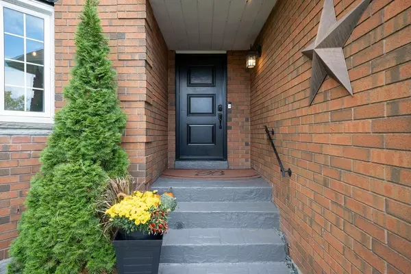 104 Taylorwood AVE, Caledon, ON L7E 1H9