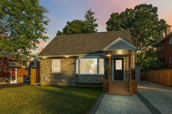 2700 PRISCILLA ST, Britannia - Lincoln Heights And Area, ON K2B 7E2