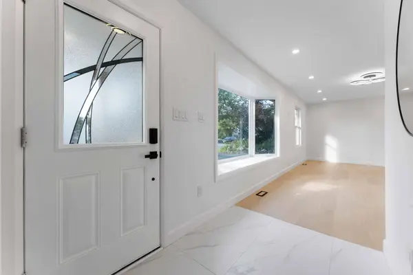 2700 PRISCILLA ST, Britannia - Lincoln Heights And Area, ON K2B 7E2