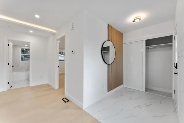 2700 PRISCILLA ST, Britannia - Lincoln Heights And Area, ON K2B 7E2