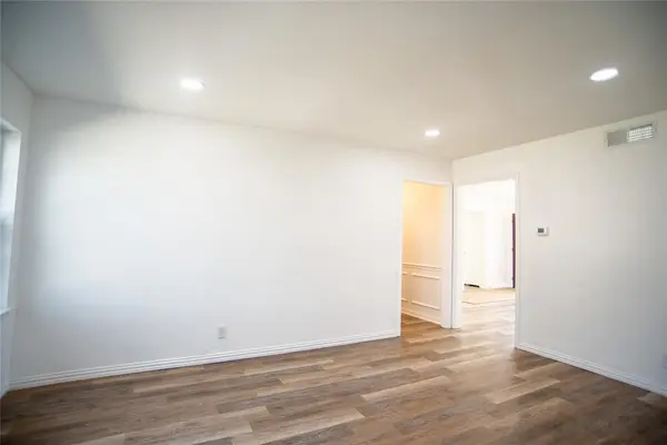 1805 W Belden, Sherman, TX 75092