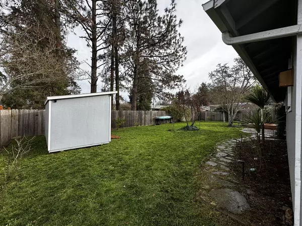 Roseburg, OR 97471,2345 CIRCLE DR