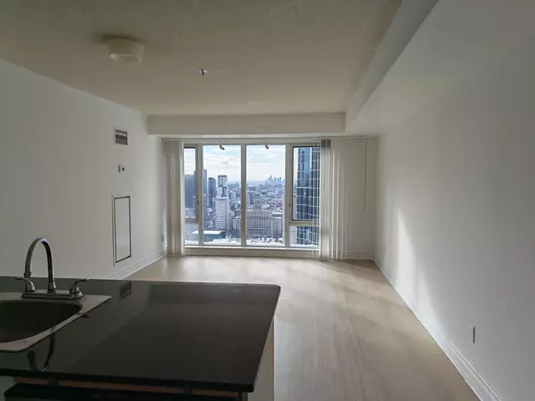 Toronto C08, ON M5B 2R3,210 Victoria ST #4210