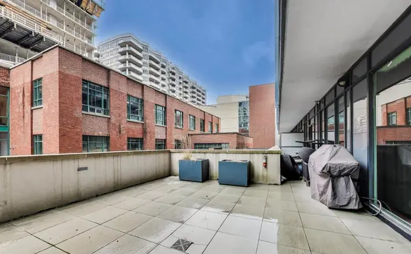 105 George ST #801, Toronto C08, ON M5A 0L4