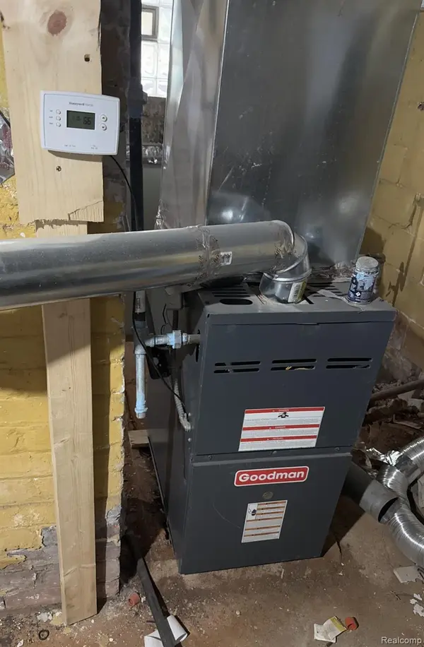 9453 Edgewood ST, Detroitcity_wayne, MI 48213