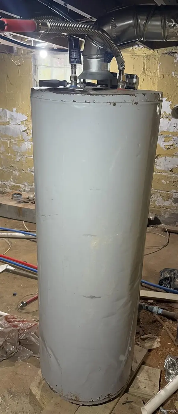 9453 Edgewood ST, Detroitcity_wayne, MI 48213