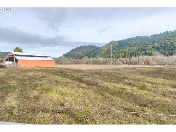 Glendale, OR 97442,377 FIR POINT LN