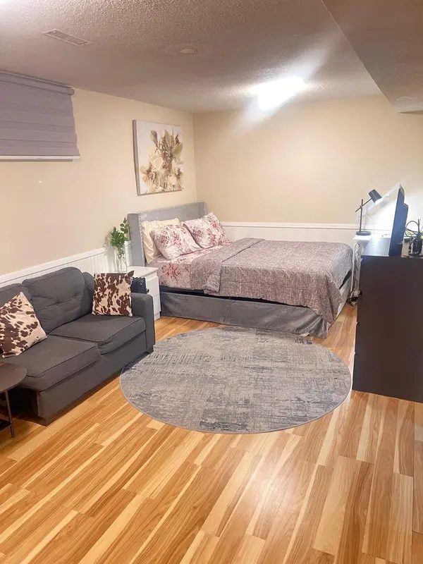 63 Barrett CRES #Basement, Ajax, ON L1T 2C5