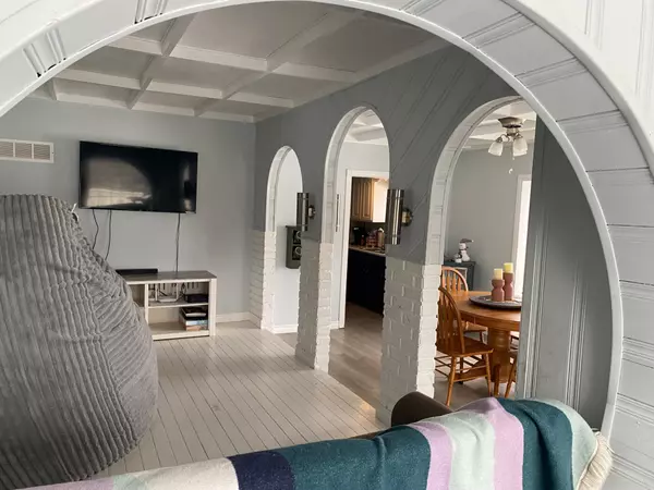 Cobalt, ON P0J 1C0,31 Grandview AVE