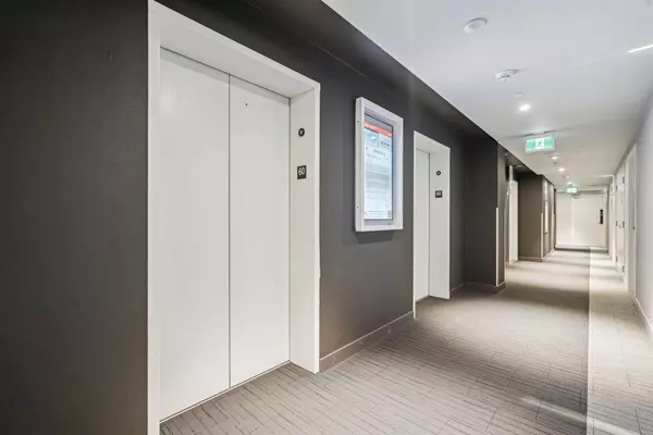 Mississauga, ON L5B 0M3,3900 Confederation Pkwy #6004