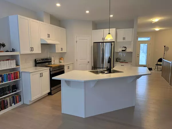 North Grenville, ON K0G 1J0,247 Blackhorse DR