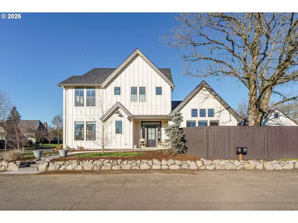 800 E 37TH ST, Vancouver, WA 98663