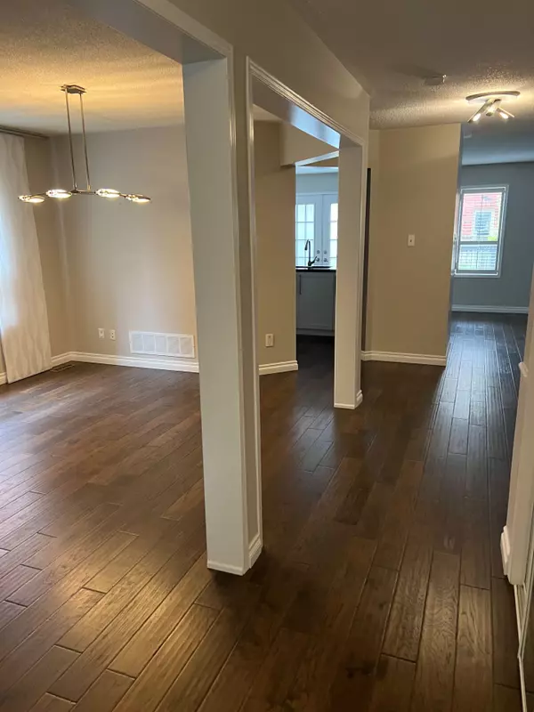 Aurora, ON L4G 7K6,5 Steckley ST