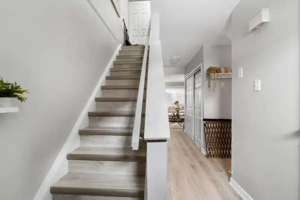 166 Southdale RD W #18, London South, ON N6J 2J1