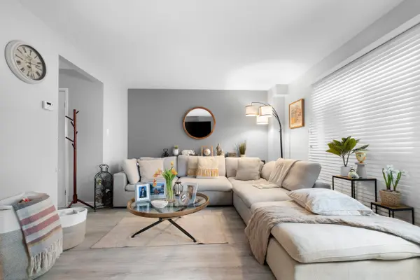 166 Southdale RD W #18, London South, ON N6J 2J1