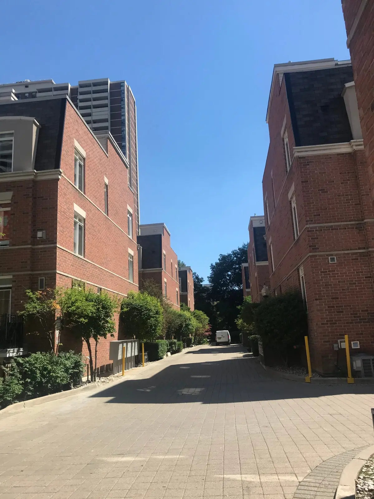 Toronto, ON M4Y 3C1,415 Jarvis ST #202