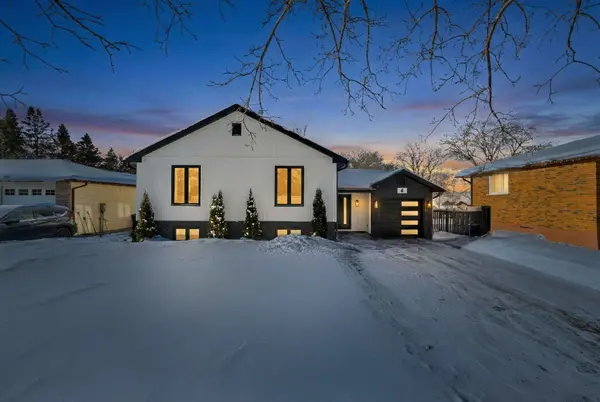 Springwater, ON L0L 1P0,4 Centennial AVE