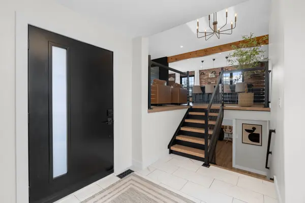 Springwater, ON L0L 1P0,4 Centennial AVE