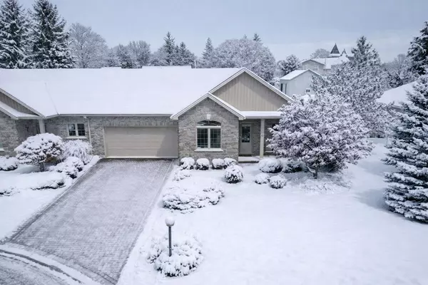 Bluewater, ON N0M 2T0,4-10 Conrad DR