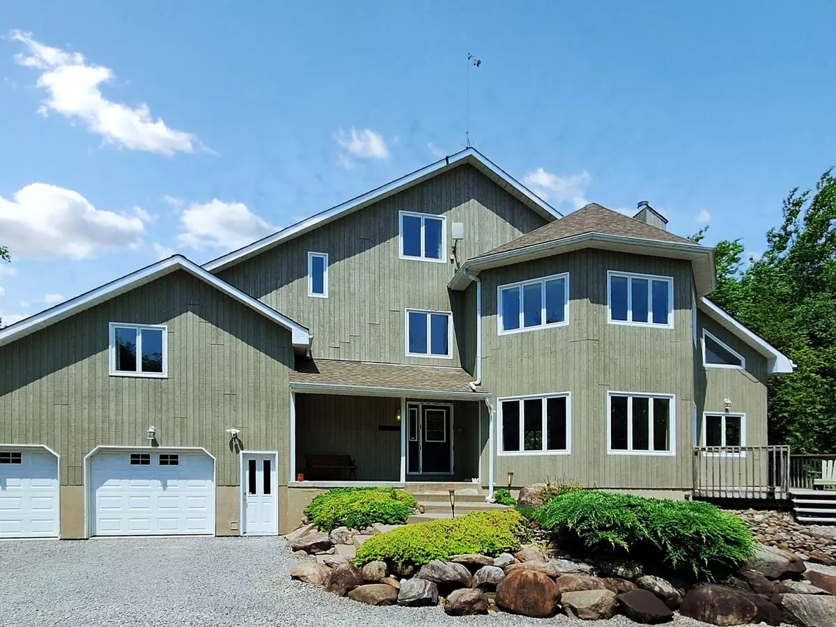 Georgina, ON L0E 1R0,27352 Highway 48 N/A