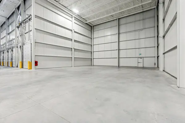 Pickering, ON L1W 3C1,1575 Clements RD #4