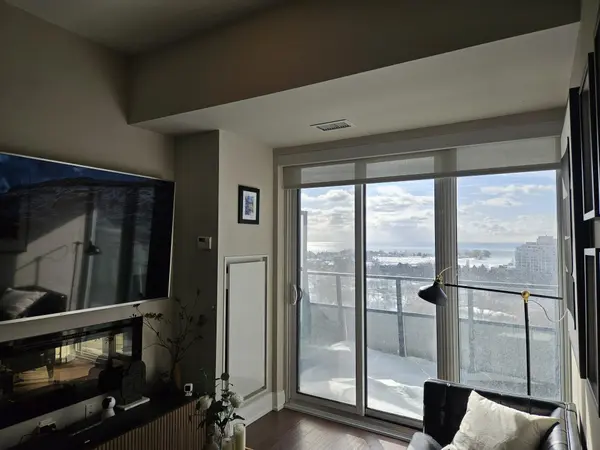 Toronto W06, ON M8V 0J1,30 Shore Breeze DR #1023