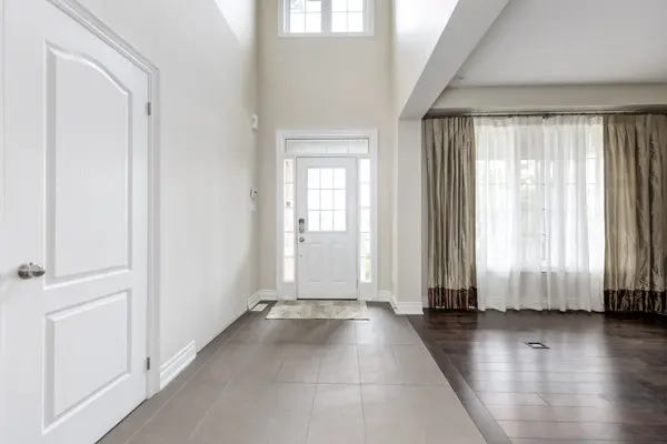 1 Sunset WAY, Thorold, ON L2V 0B6