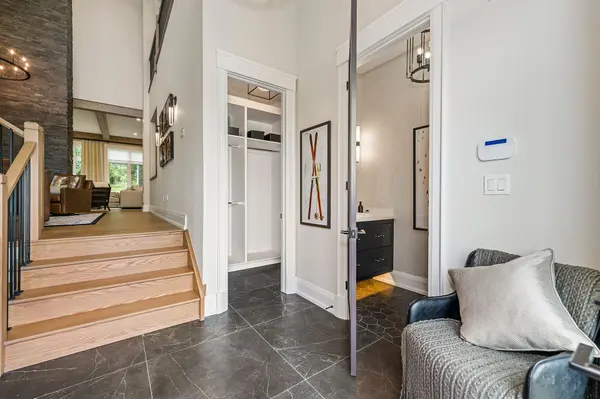 Blue Mountains, ON N0H 1J0,106 Dorothy DR