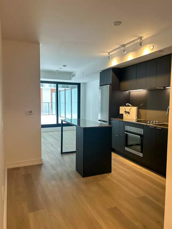 1 Jarvis ST #318, Hamilton, ON L8R 3J2